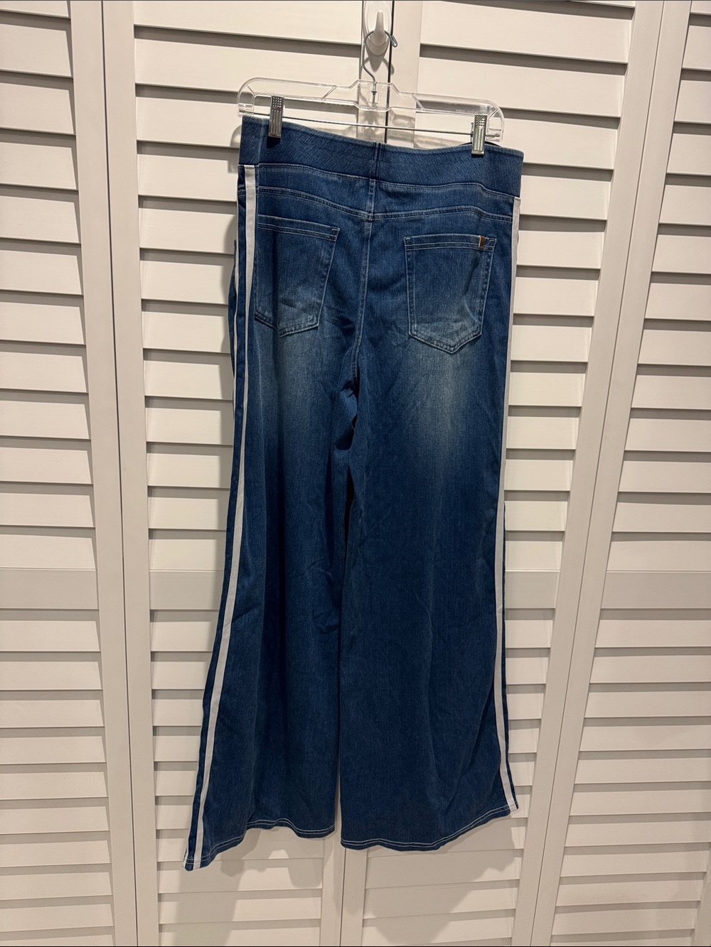 HALARA Flex high Waisted side Stripe Flowy Blue Wide Leg Jeans with Pockets. - Picture 5 of 10